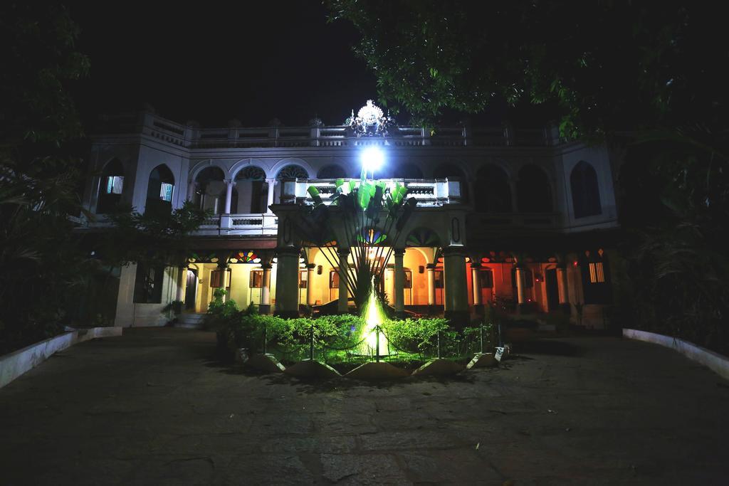 Chettinadu Mansion - An Authentic Heritage Palace Kānādukāttān Kültér fotó