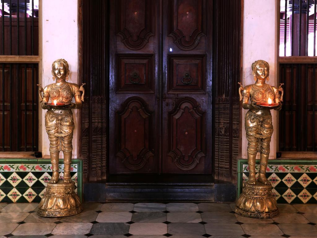 Chettinadu Mansion - An Authentic Heritage Palace Kānādukāttān Kültér fotó